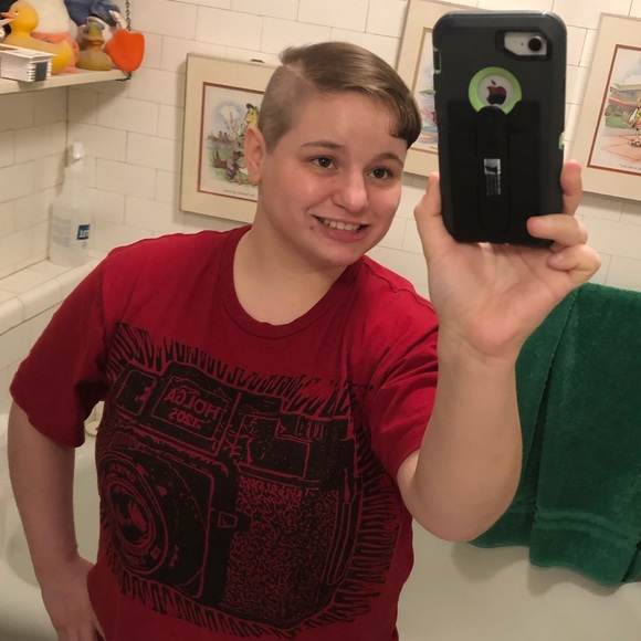 Meet your Posher, Deirdre - Picture 1 of 1